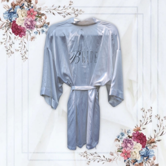 VS BRIDE Robe - Picture 2 of 6
